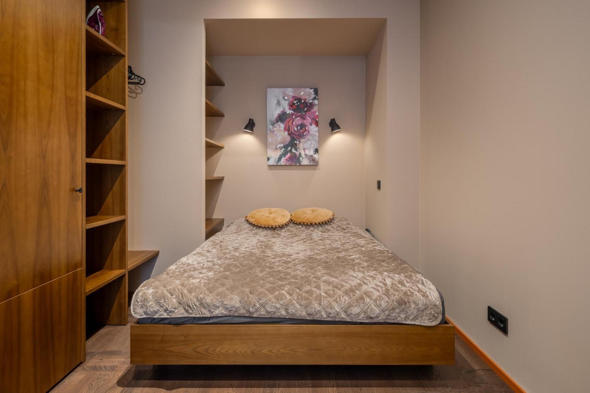 Stylish Old Town Apartment On Mucenieku Street ريغا المظهر الخارجي الصورة