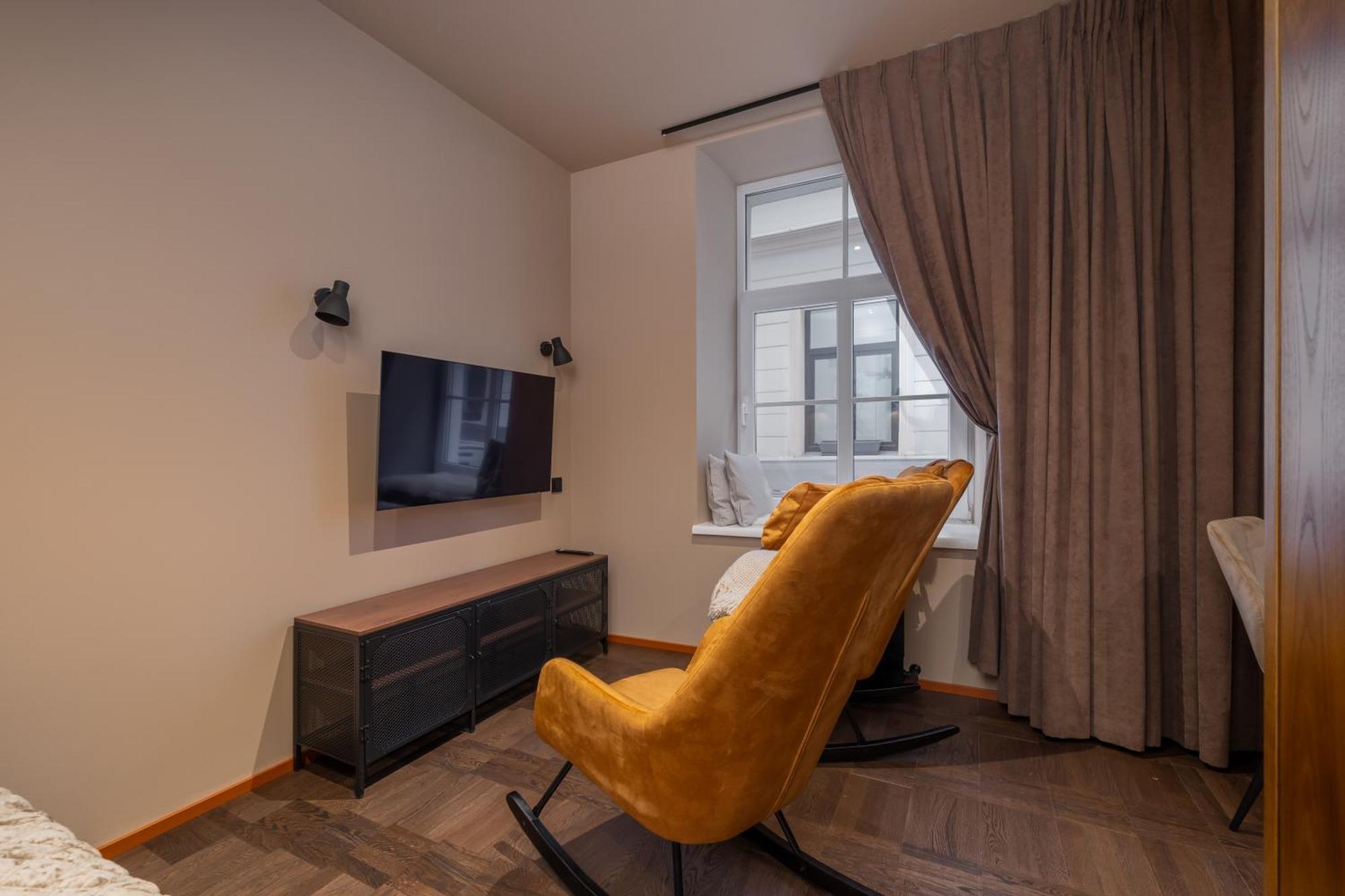 Stylish Old Town Apartment On Mucenieku Street ريغا المظهر الخارجي الصورة