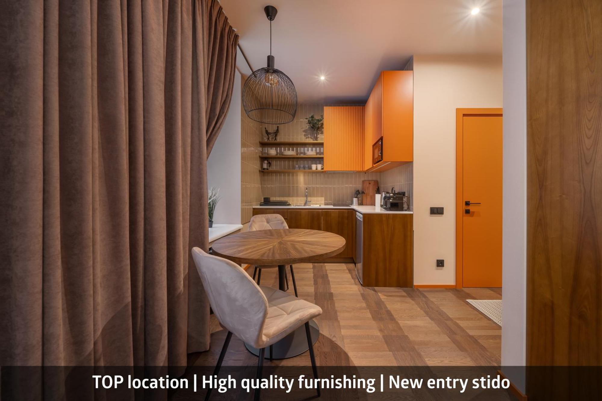 Stylish Old Town Apartment On Mucenieku Street ريغا المظهر الخارجي الصورة